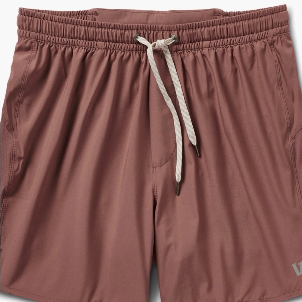 Vuori Men’s Course Run Short- Terracotta. Size medium
